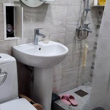 Продається 2-кімнатна квартира