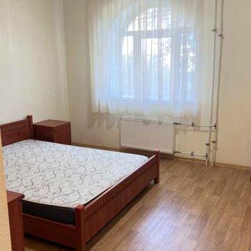 Здам 1-к квартиру, своя. Світло, опалення. Закрита територія