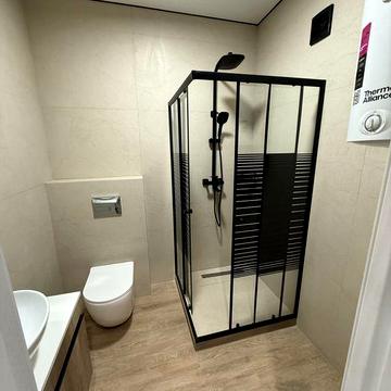 Квартира з новим ремонтом 2 поверх 55900$
