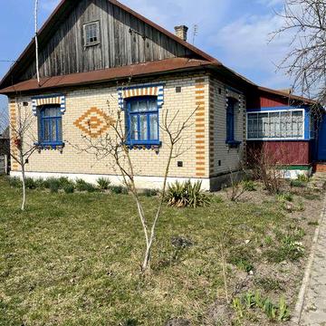Продається деревʼяний будинок