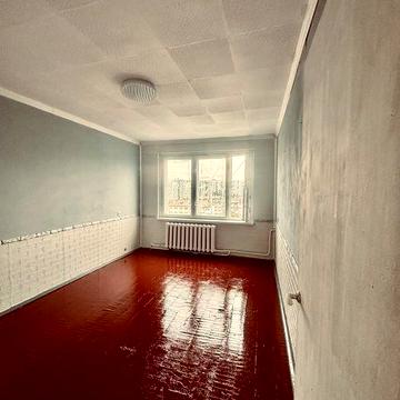 ПРОДАМ хорошую уютную 2х комнатн кваритру МЕТРО ДАРНИЦА улица соловяненко 2/6 рядом метро,парк ,магазины ТЦ продажа чистая я ХОЗЯИН без посредников