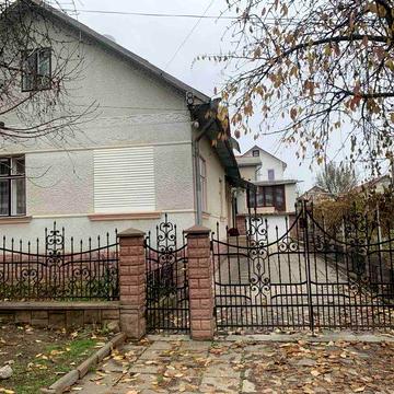 Оренда часного будинку