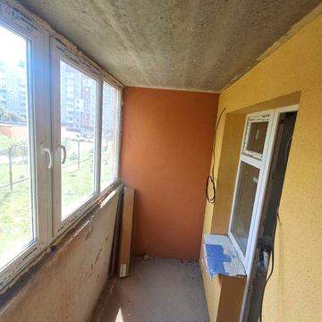 Продаю квартиру цегляний будинок перший поверх ЖК Добробуд