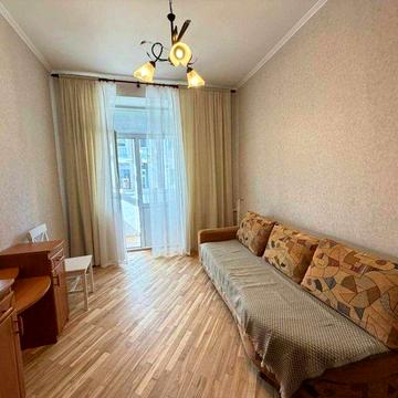 Роздільна 2к,метро 2хв пішки, Є газ, низький поверх, чудовий варіант, Білоруська 1