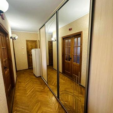 Продам 3-кімнатну квартиру