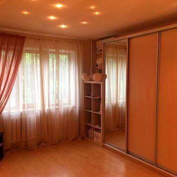 Продам 1 кімн.квартиру на Воскресенці вул. Чорних Запорожців, 14