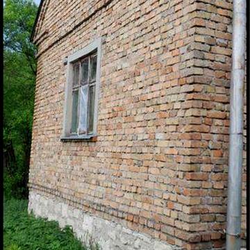 Продається будинок в селі Вороняки.