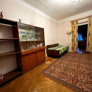 2-кімнатна квартира, вул. Будівельників, 12. Київ, Метро Дарниця. З меблями та технікою!