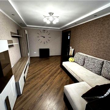 Продаж 3х кім квартиру з ремонтом, вул Грушевського, Ужгород.