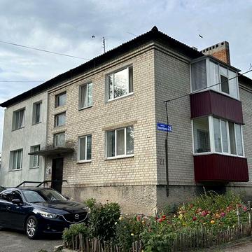 Продам затишну 2–кімнатну квартиру від власника з меблями