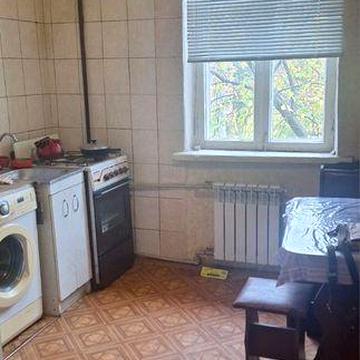 Сдам 2 х ком кв 2/2 по адрессу Михайлика 11 Б