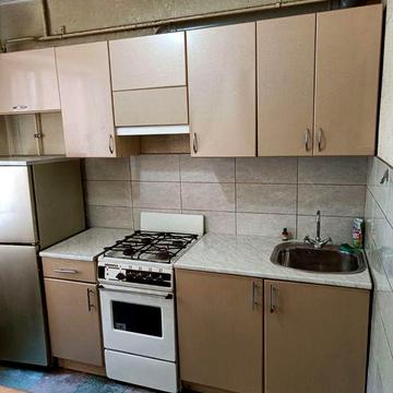 Продам 3-комнатную квартиру на Левом берегу, район остановки «Диспетчерская»