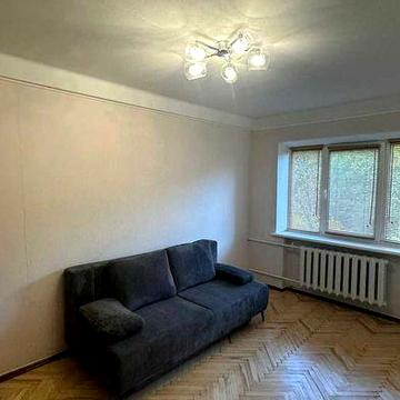 Здам двохкімнатну суміжну на вул Білоруській 23, 10 хвилин пішки до метро
