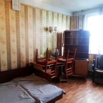 Продам 3-х из. квартира  8 /10  Холодная гора Залютино 15 минут