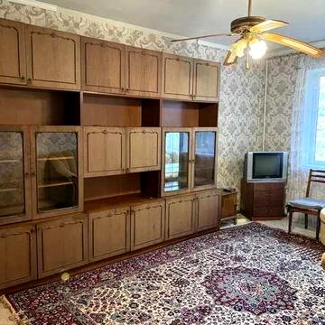 Здам 1-кімнатну квартиру на вул. Райдужна, 45 (Біля Авторинку)