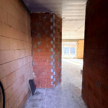 Продам таун з переднім двором поруч з парком. Вигідна ціна.