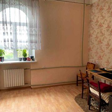 Продам 3-к квартиру (сталинка) ул. Приднепровская, 5