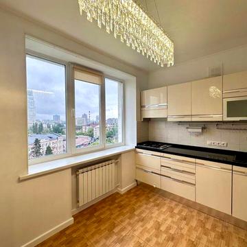 Продаж 3-кімнатної квартири 85 м², Печерськ, Омельяновича-Павленко 19, Суворова
