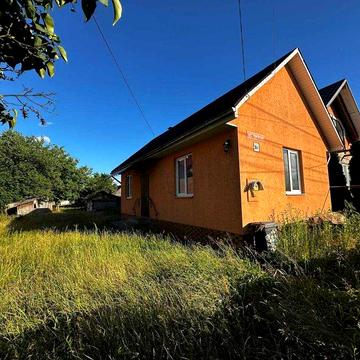 Продається будинок в смт. Тересва
