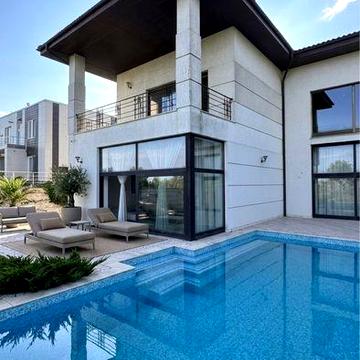 Продажа современного дома премиум-класса на первой линии моря | Затока