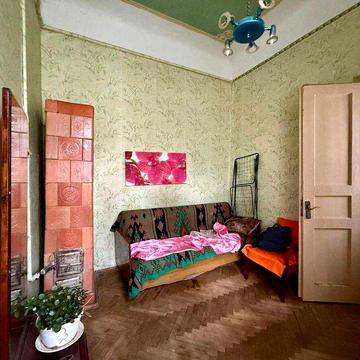 Продається 3-кімнатна квартира в самому серці Львова.