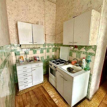 Продається 3-кімнатна квартира в самому серці Львова.