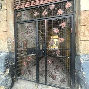 Продаж квартири в центрі