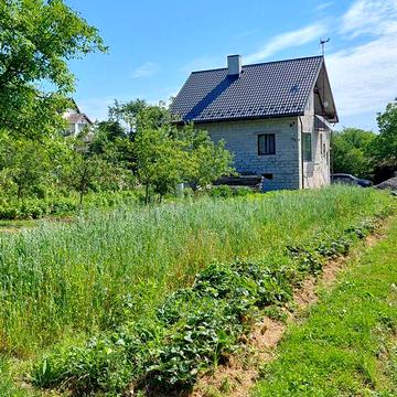 Продаж 4к Дім Вишнева вулиця