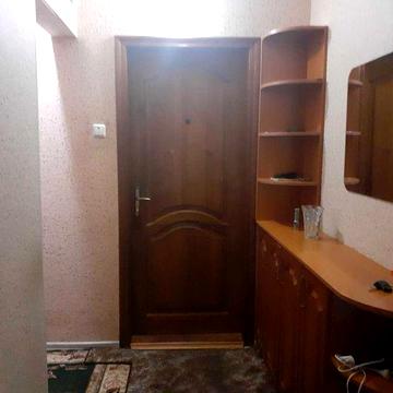 Продам 2 кімнатну квартиру с. м.Снітинка Киівська обл.
