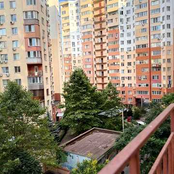 У продажу 1-квартира в ЖМ Райдужний з ремонтом меблями технікою ЖК Райдужний