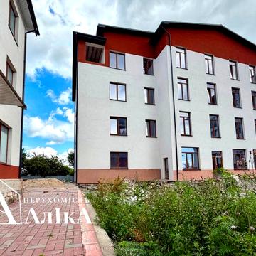 Продам 2-кімнатну квартиру в новому будинку з окремим входом!