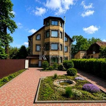 Продаж Будинок 873 м² Селище Шевченка Київ Подільський район 10 соток 4 поверхи + Мансарда
