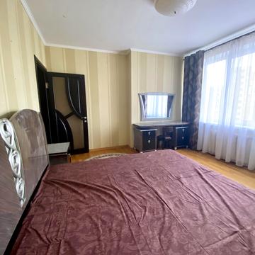 Осіння вул., 33