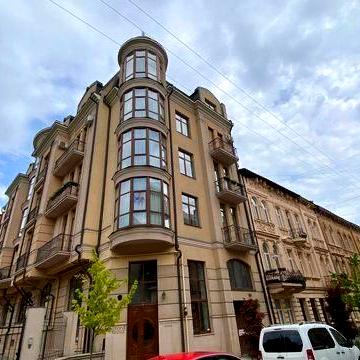Оренда VIP квартири біля Стрийського парку та польського посольства. Вулиця Рутковича