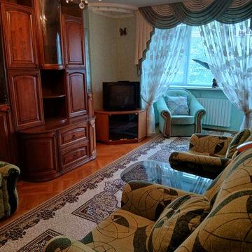 Здам 3-ну кв-ру в м.Києві по вул.Євгена Коновальця,15