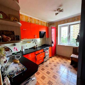 Продаж 3-кімнатної квартири з якісним ремонтом та меблями в м.Українка від власника