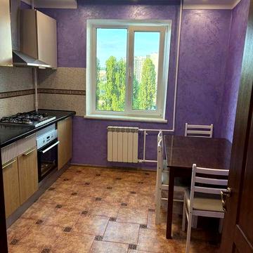 Без% Здається світла та затишна 3-кімнатна квартира 70 м2, вул.Гриненка, від власника