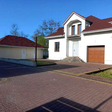 Продається енергоефективний котедж площею 263 кв.м.
