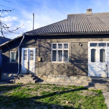 Дім 91 м2 на пять кімнат м. Новоселиця під Чернівцями