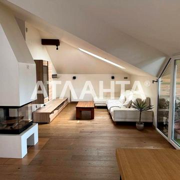 Продаж пентхаусу 100 м² із панорамним видом на Львів — квартира, яка дарує відчуття життя у власному будинку над містом.