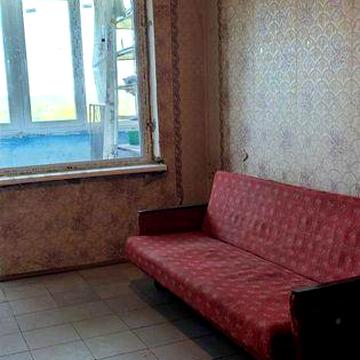 продажа 2-х к. квартиры в центре Корабельного  района