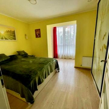 2 кімнатна квартира біля озера 1 поверх 63м
