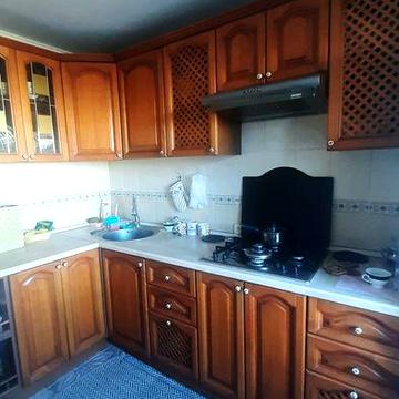 Продажа трехкомнатной квартиры в центре Бородинского.