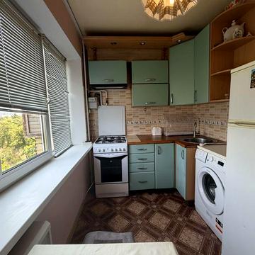 Здам 2х кімнатну квартиру бул. Перова 16В