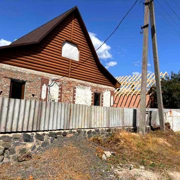 *Продаж двоповерхового будинку с.Єрки.