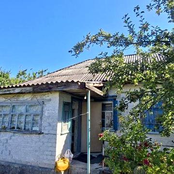 Камяні Потоки,  будинок.