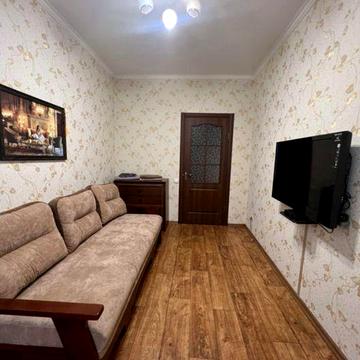 Однокімнатна квартра від місяця біля 3 лікарні від власника