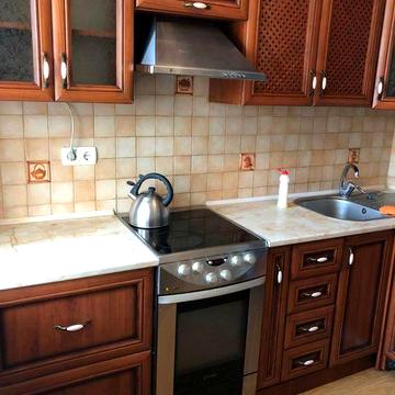 Продаж однокімнатноі квартири. Метро Дііміівська. Проспект Голосіівський 7.