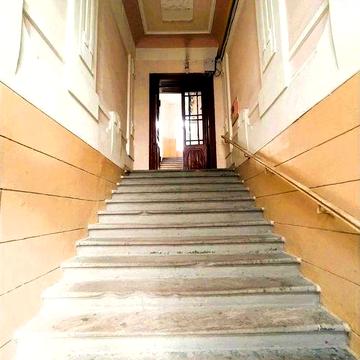 Австрійський люкс із сучасним характером поруч університету Франка та Львівської політехніки!