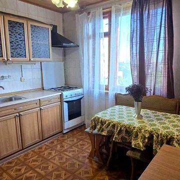 Продаётся 2к квартира в высотке метро Дворец Спорта